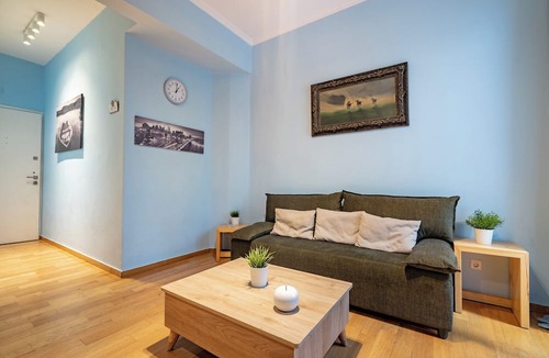Neapoli Apartment | Central Athens Apt Patio View by MPS
