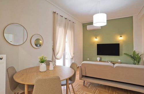 Neos Kosmos Apartment | Kary's Acropolis View Luxury 2BR, 2 BA, Jacuzzi