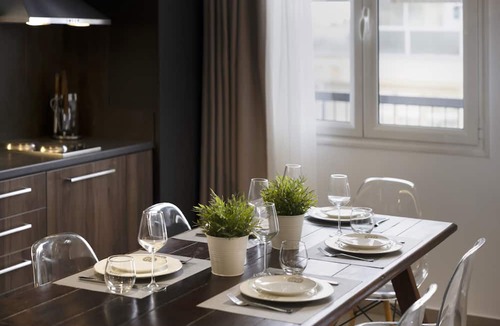 Psirri Apartment | Evripidou 4·Renovated 3BDR Apartment in the heart