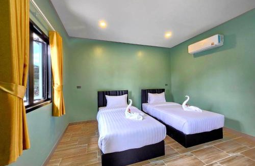Prakhon Chai Hotel | อาริยา กรีนสเตย์ รีสอร์ท