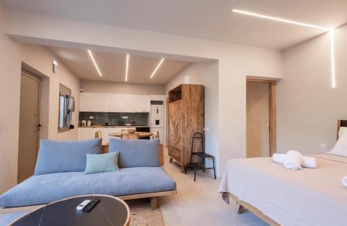 Agkisaras House | NS- Elvagia Anissaras suite with private jacuzzi