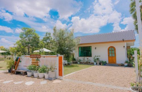 U Thong House | Three Neem Trees House