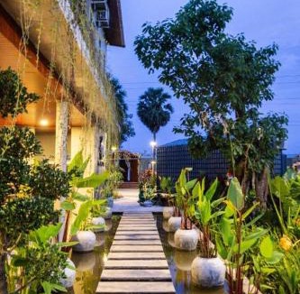 Kampot Hotel | Kampot Tropical Resort
