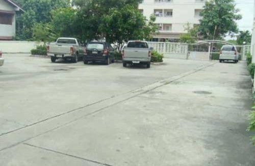 Khu Khot Apartment | ศิริภูมิอพาร์ทเม้นท์ 9