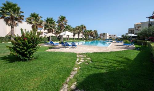 Maleme Apartment | Aphrodite 2 Beachfront Resort F102 - Shared Pool
