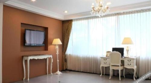 Nong Bon Hotel | Romance Hotel Srinakarin