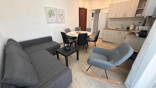 Lavrio Apartment | NEW 2 steps away from the port charming house
