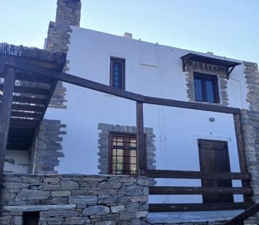Karystos Apartment | Scenic Coastal Getaway
