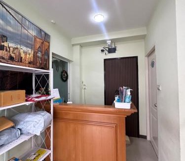 Samsen Nok Apartment | Walk to MRT Sutthisan Cozy Room