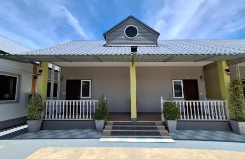 Sung Men Hotel | สายป่าน เฮ้าส์ แพร่