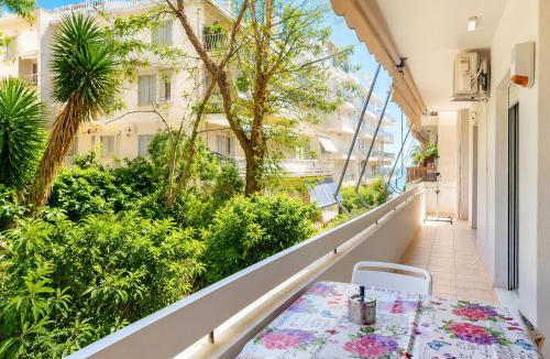 Palaio Faliro Apartment | Seaside Marina Luxury Suite