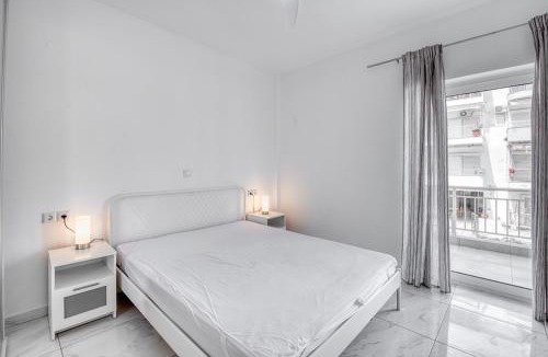 Agia Triada Apartment | Peaceful Coastal 2-Bedroom Retreat by ΜΡS