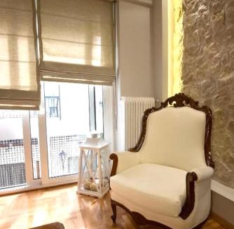 Plaka Apartment | Apollo City Stay in Plaka