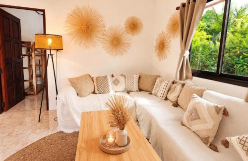 Wok Tum House | Amsterdam House - Hin Kong - Double King Bed - 4K SmartTV