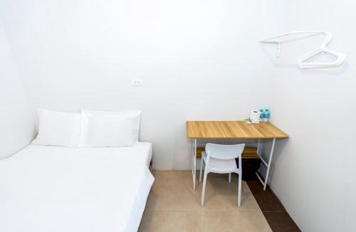 Talat Yot Apartment | The Hidden Khaosan - ถนนรามบุตรี ข้าวสาร