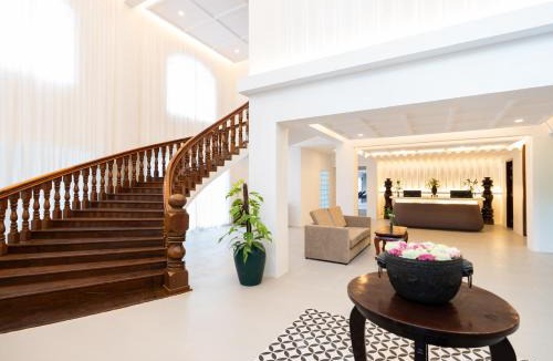 Siem Reap Hotel | THE RIVERFRONT CENTRAL Hotel