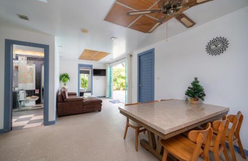 Cherngtalay Villa | Surin 4 Bedrooms Balinese Style Holiday Villa Private Pool Private and Quiet 8-Minute Walk to the Beach New Home Special Offer
