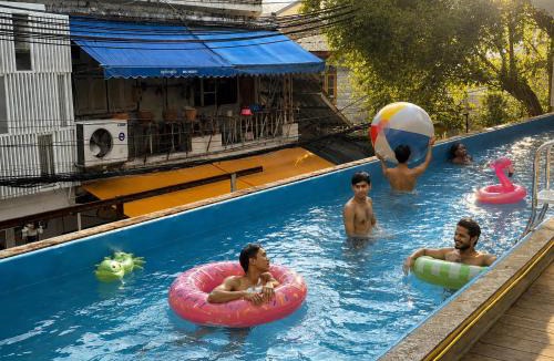 Chana Songkhram Hotel | Sunday Afternoon - Pool Stay Old Town Bangkok