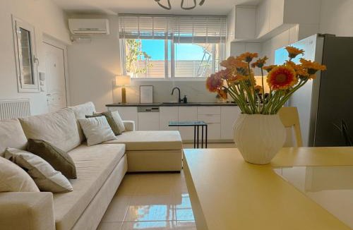 Spata-Artemida Apartment | Whitealcyone Fit & Zen Apartment