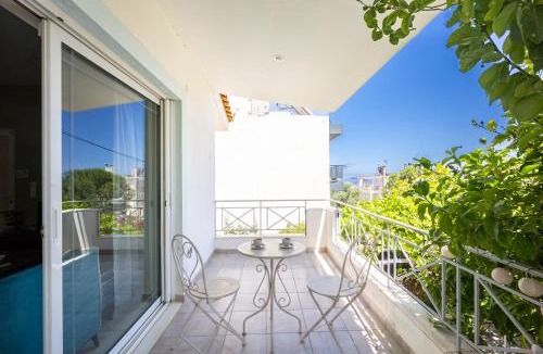 Paralias Ski Chalet | Artemis Breeze