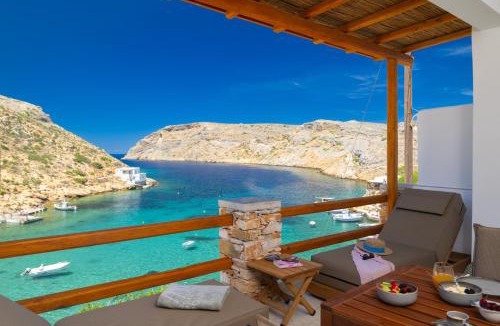 Herronisos Apartment | Ethereal House - Seafront by Cheronissos Beach