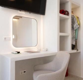 Herronisos Apartment | Ethereal House - Seafront by Cheronissos Beach