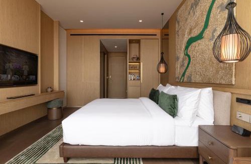 Daun Penh Hotel | SOMA HOTEL Riverside