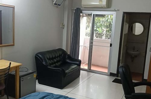 Din Daeng Apartment | Viriyapon 1st floor