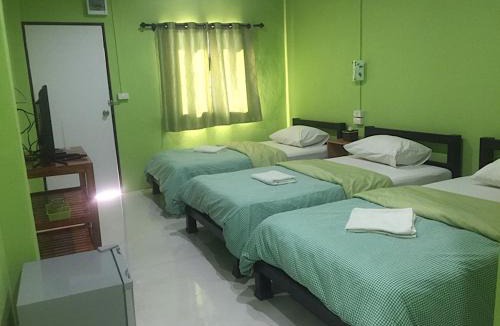 Nong Chaeng Hotel | Panngernpanthong inn resort