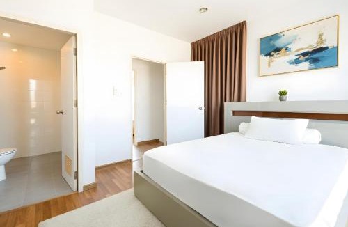 Minburi House | Spacious 3BR BKK NEAR 3 Private Bathrooms FAMILY STAY