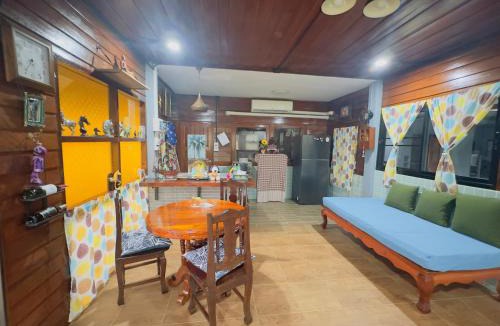 Nai Wiang House | โฮมสเตย์ริมน้ำน่าน บ้านอิ๊กขะหลิ๊ก