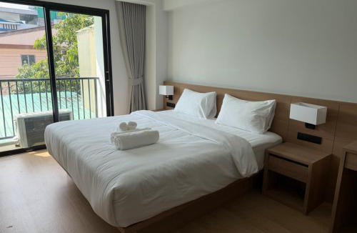 Khlong Kra Saeng Apartment | 611 Hotel