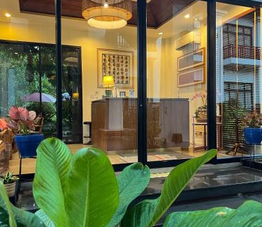 Chom Thong Hotel | The Choice Hotel - Adults Only