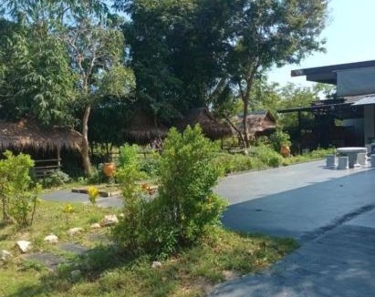 Rayong Apartment | Double room fan outer bathroom 2
