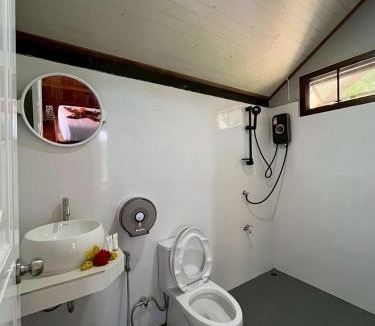 Nuea Khlong Resort | Koh Jum Serenity Resort