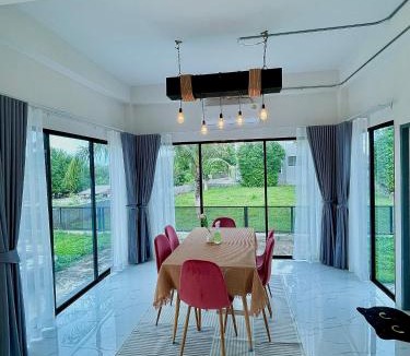 Pluak Daeng House | บ้านK village