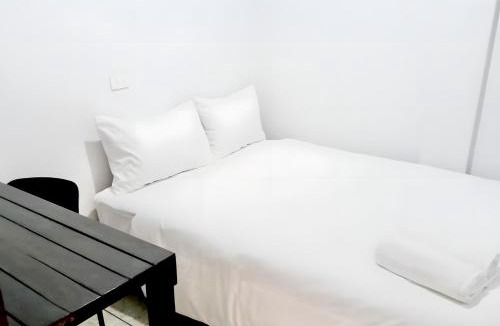 Wat Bowon Niwet Hostel | XxMitr Inn Khaosan Road - มิตร อินน์ ถนนข้าวสาร