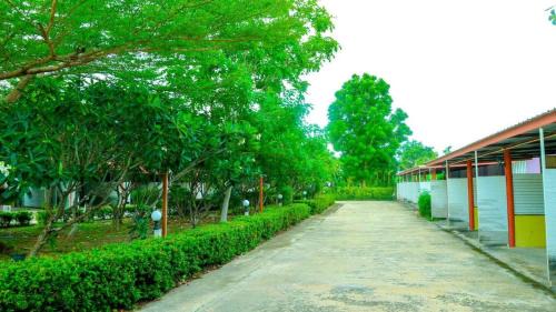 Phetchaburi Hotel | The Moon Resort Phetchaburi