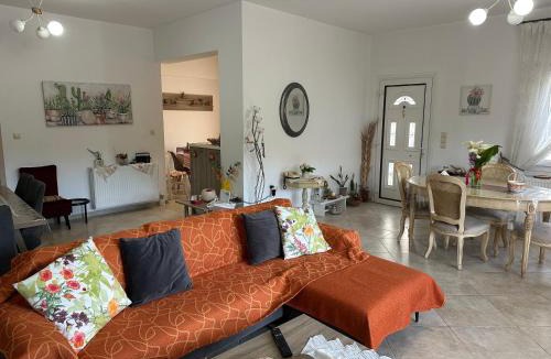 Monopari Apartment | Breeze Holiday Home