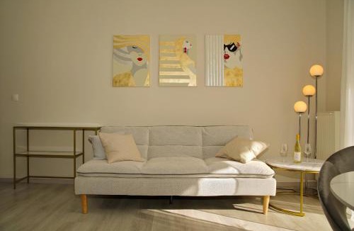 Peiraiki Apartment | Sunset Haven Piraeus