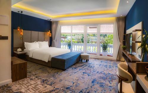 Sihanoukville City Centre Hotel | Queenco Entertainment Resort