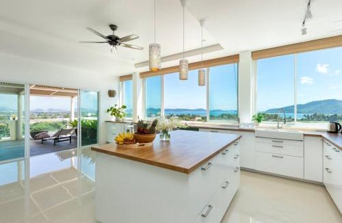 Ban Saiyuan Apartment | V270 Best View In Phuket Hot Tub Great Location