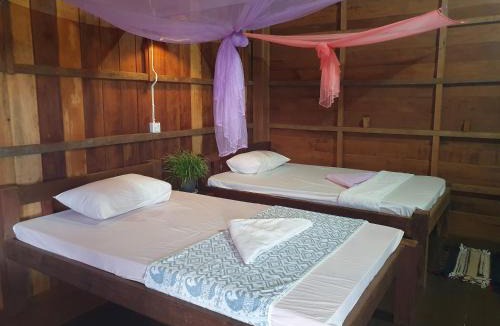 Ban Lung Hostel | Banlung Mountain View Treks & Tours