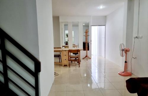 Thai Ban Bed & Breakfast | Jonah by The Sea Hideaway Cabin