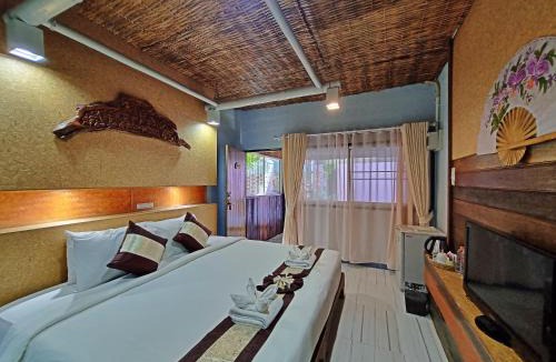 Tha Wang Tan Hotel | De Wiang Kum Kam