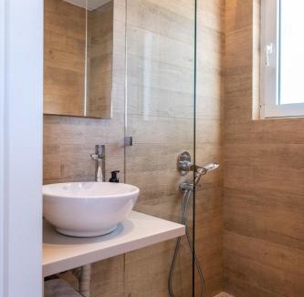 Varkiza Apartment | RoofTop Sea View Cabin