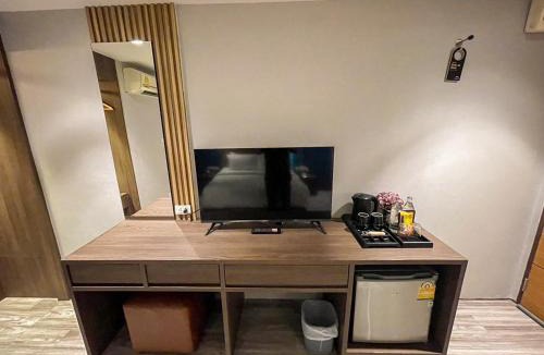 Chonburi Apartment | The Bed by Boonjira