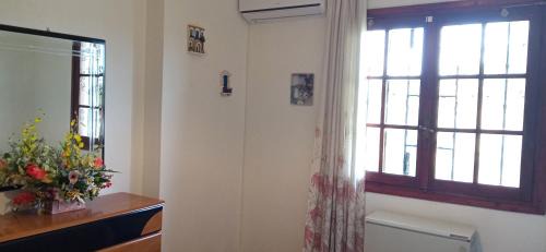 Oropos House | Serenity Cottage στο Συκάμινο Ωρωπού