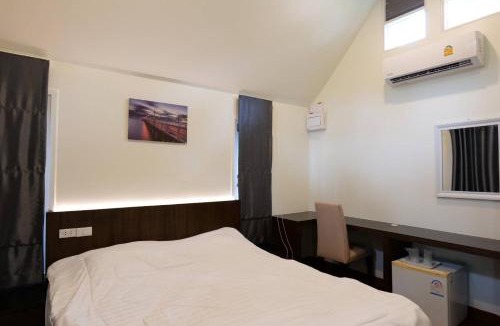 Khlong Khoen Resort | Young Coconut Garden Home Resort