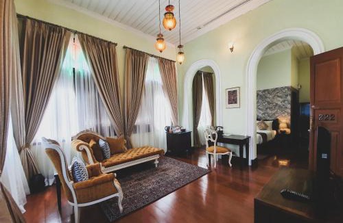 Bang Yi Khan Hotel | Praya Palazzo